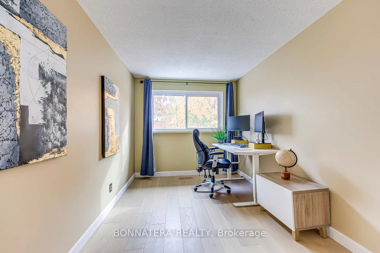 Photo 15 of Unit 9, 318 Laurier Avenue, Milton, Old Milton — HOMEH