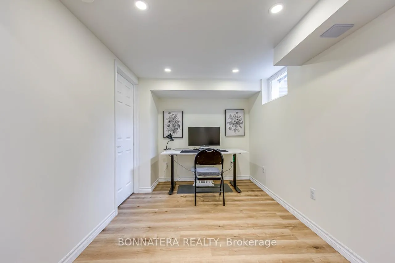 Photo 24 of Unit 9, 318 Laurier Avenue, Milton, Old Milton — HOMEH