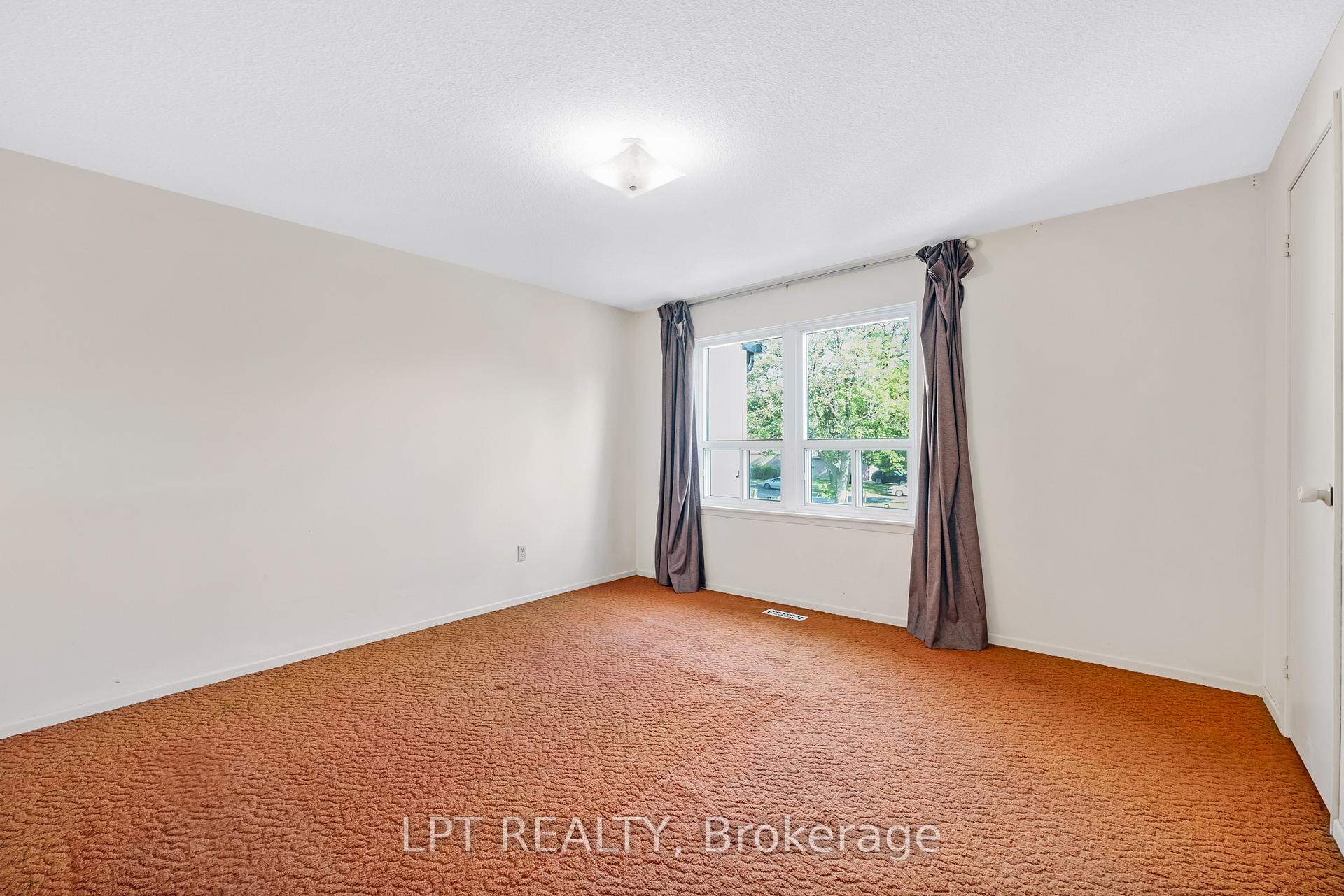 Photo 19 of 32 Scotney Grove, Scarborough, Malvern — HOMEH