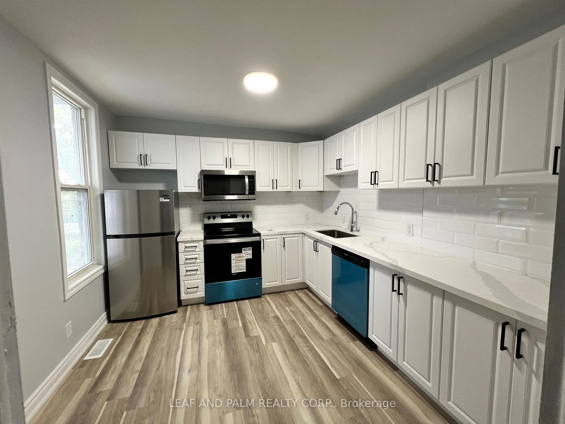 Photo 2 of Unit 2, 4233 Huron Street, Niagara Falls, Downtown — HOMEH