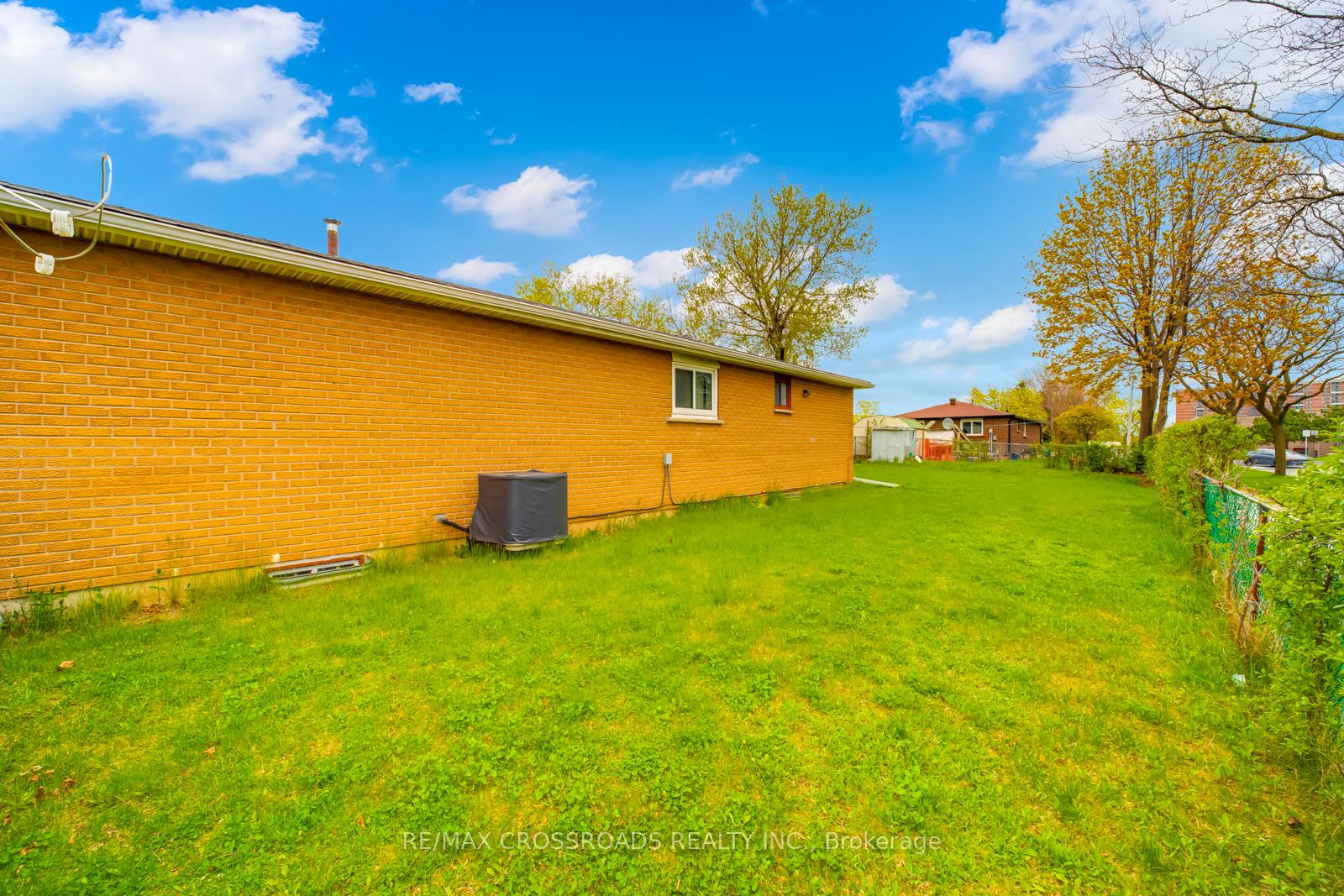 Photo 4 of 32 Lighthall Crescent, Scarborough, Malvern — HOMEH