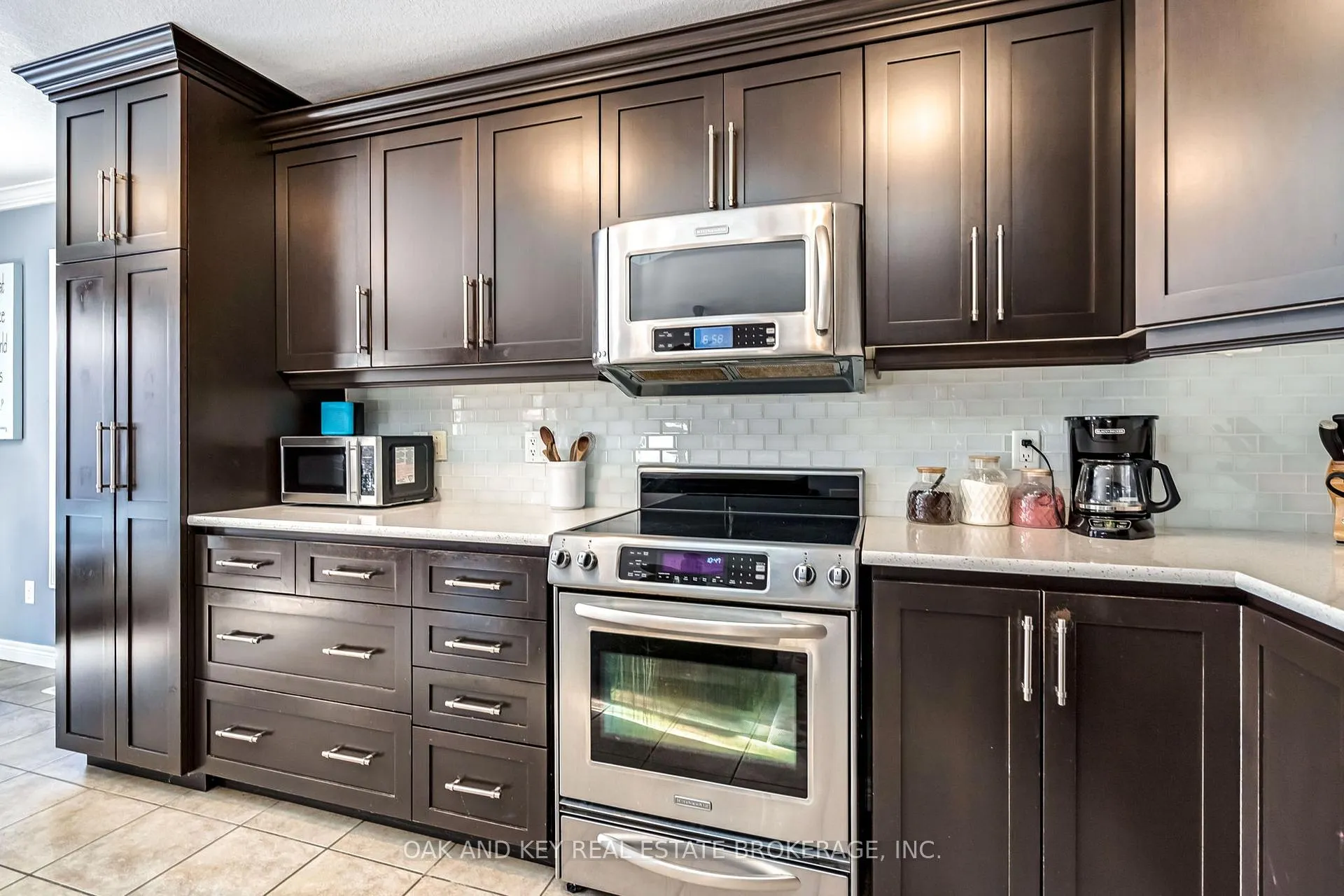 Photo 19 of 34 Fieldstone Crescent, Middlesex Centre, Komoka — HOMEH