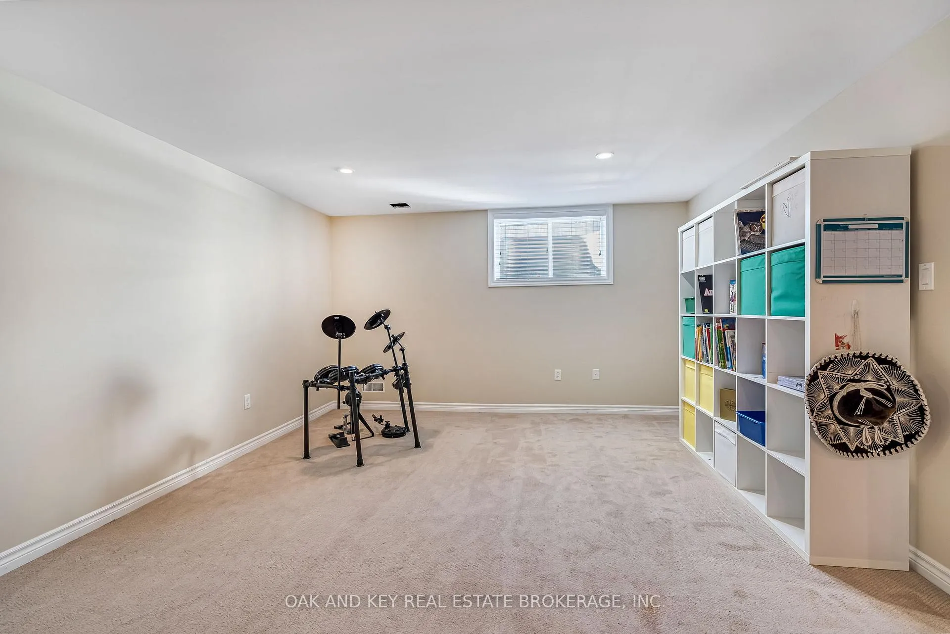 Photo 28 of 34 Fieldstone Crescent, Middlesex Centre, Komoka — HOMEH