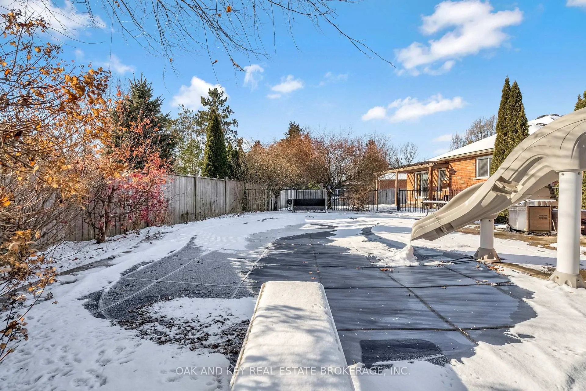 Photo 42 of 34 Fieldstone Crescent, Middlesex Centre, Komoka — HOMEH
