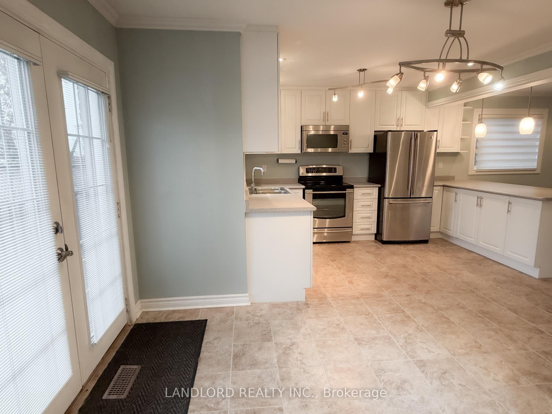Photo 6 of 21 Raspberry Road, Scarborough, Rouge — HOMEH