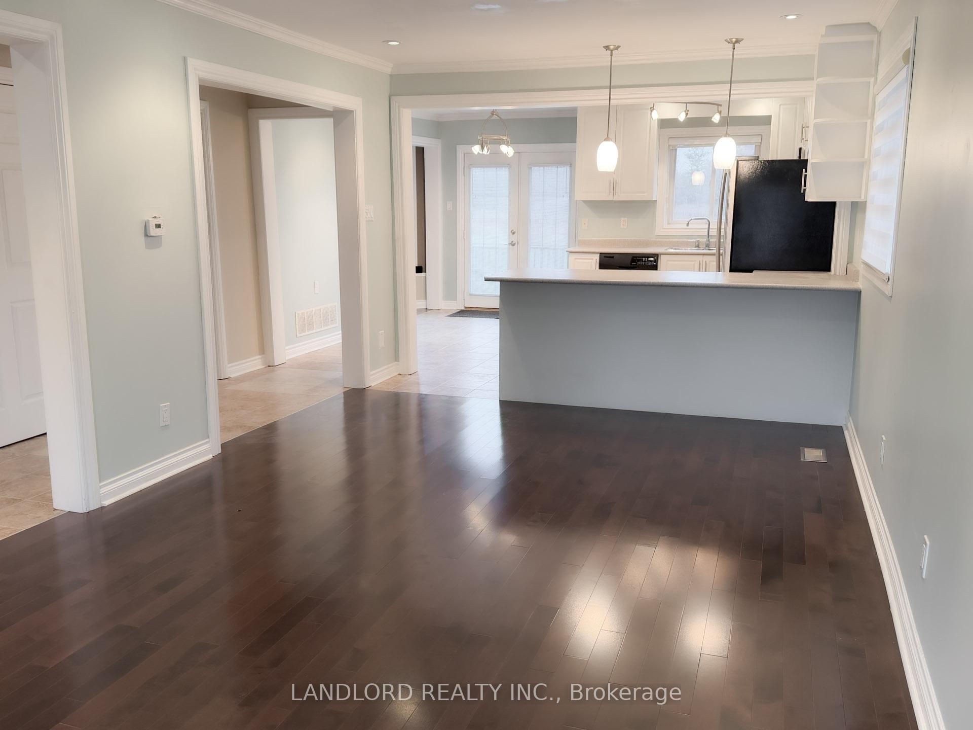 Photo 10 of 21 Raspberry Road, Scarborough, Rouge — HOMEH