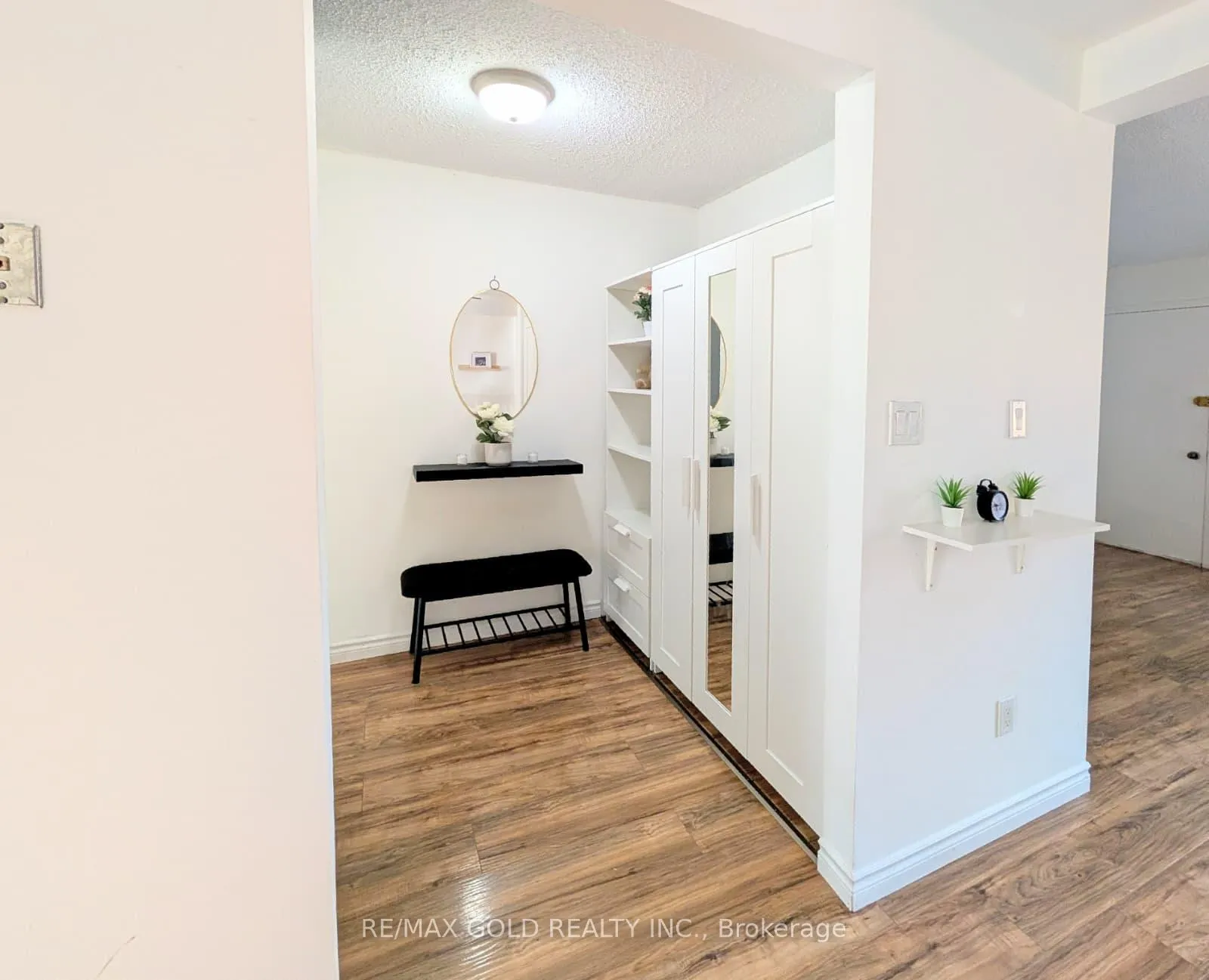 Photo 2 of Unit 5, 63 Fonthill Road, Hamilton, Fessenden — HOMEH