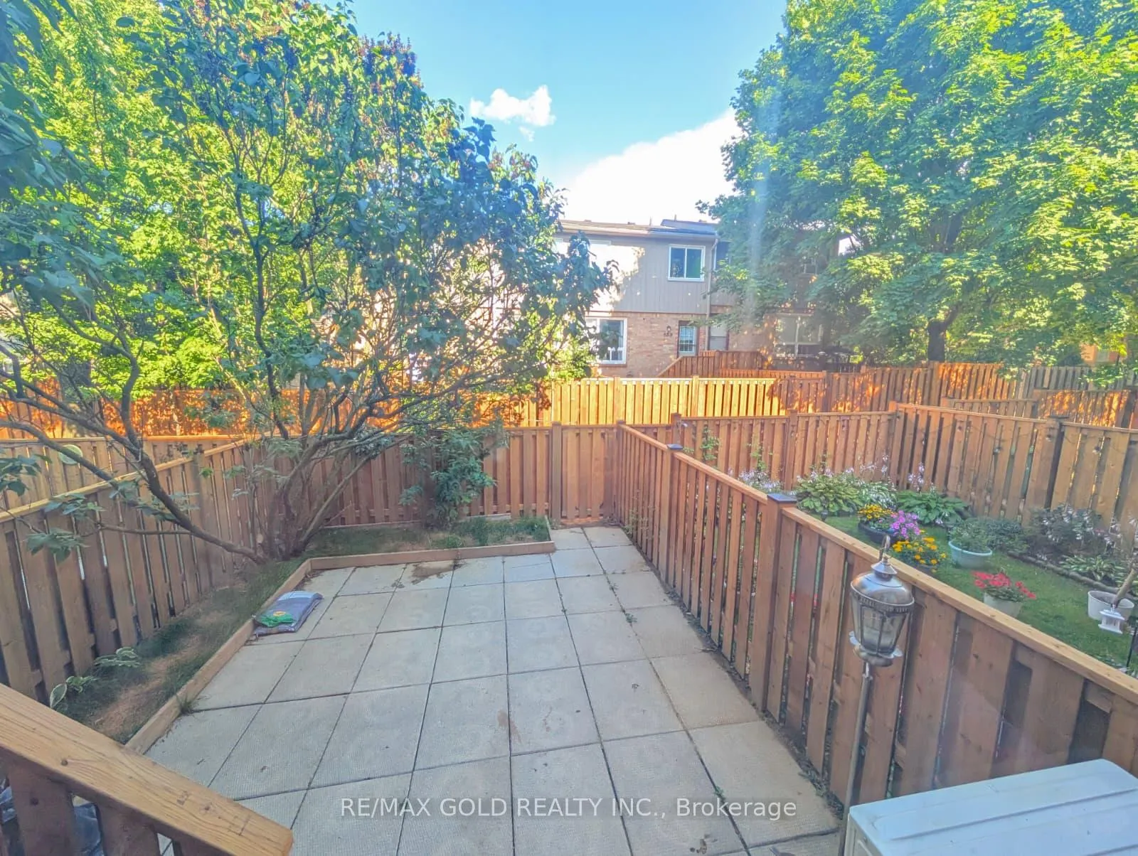 Photo 22 of Unit 5, 63 Fonthill Road, Hamilton, Fessenden — HOMEH