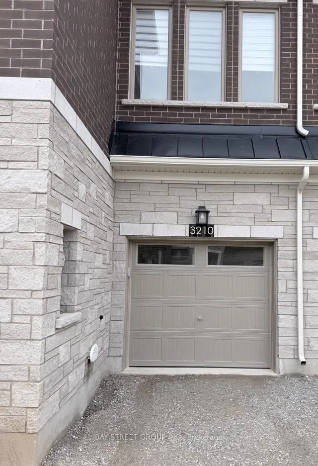 Photo 2 of 3210 Crystal Drive, Oakville, Glenorchy — HOMEH