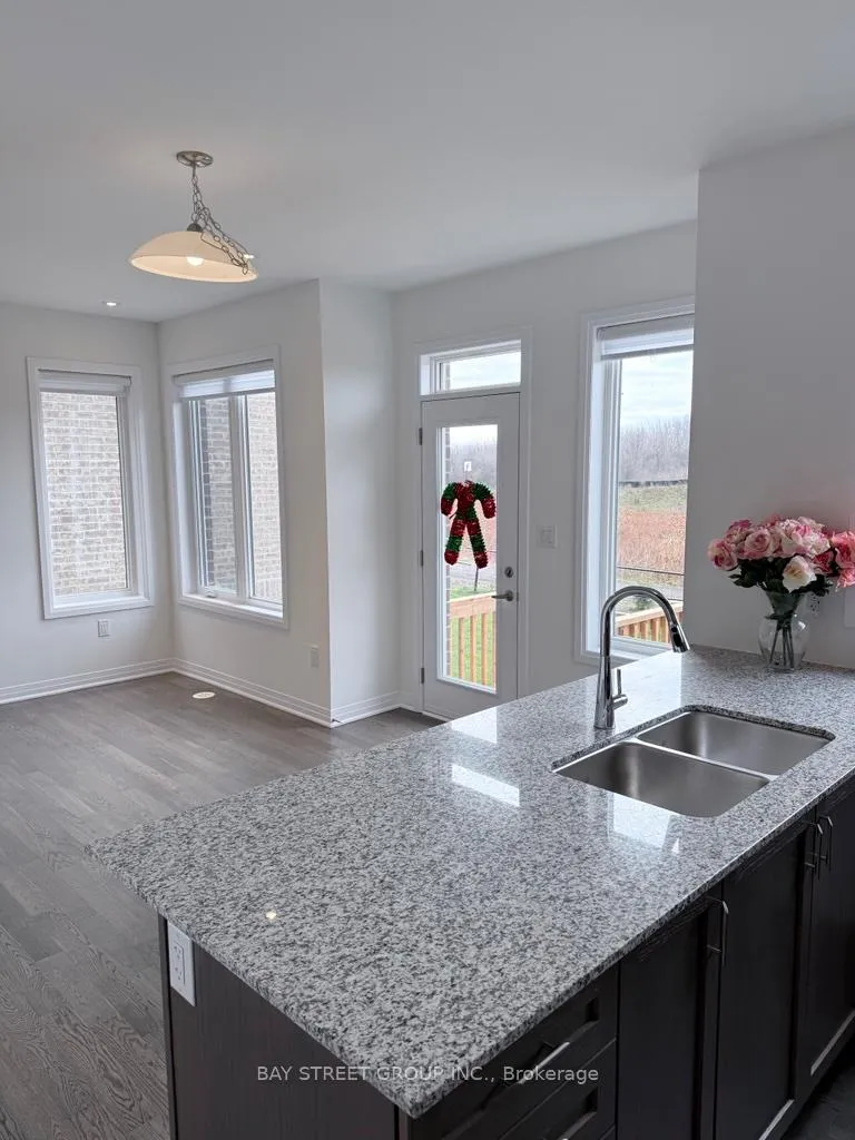 Photo 9 of 3210 Crystal Drive, Oakville, Glenorchy — HOMEH