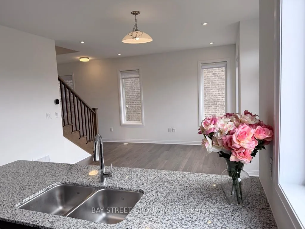 Photo 11 of 3210 Crystal Drive, Oakville, Glenorchy — HOMEH