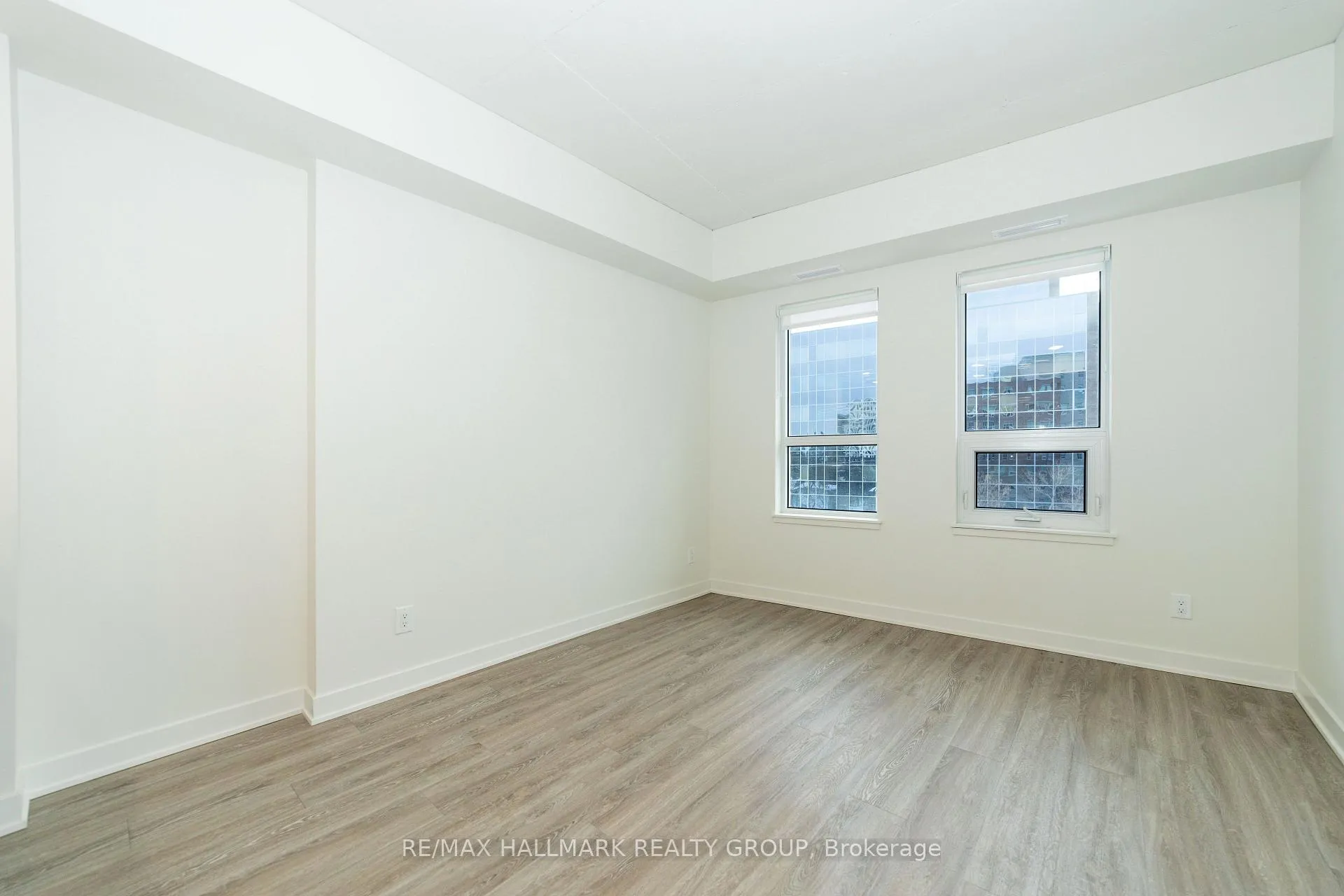 Photo 4 of Unit 705, 353 Gardner Street, Ottawa, Vanier — HOMEH