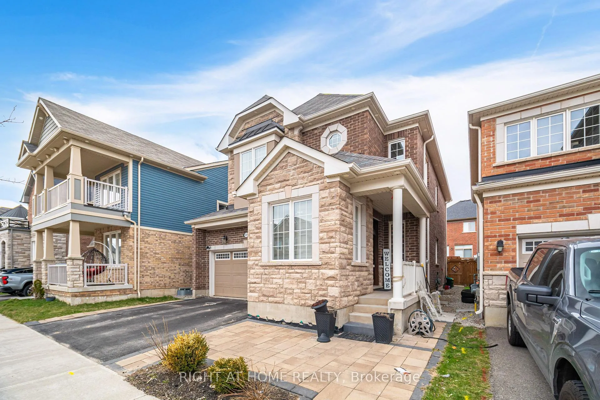 Photo 3 of 1311 (UPPER) Whitney Terrace, Milton, Ford — HOMEH