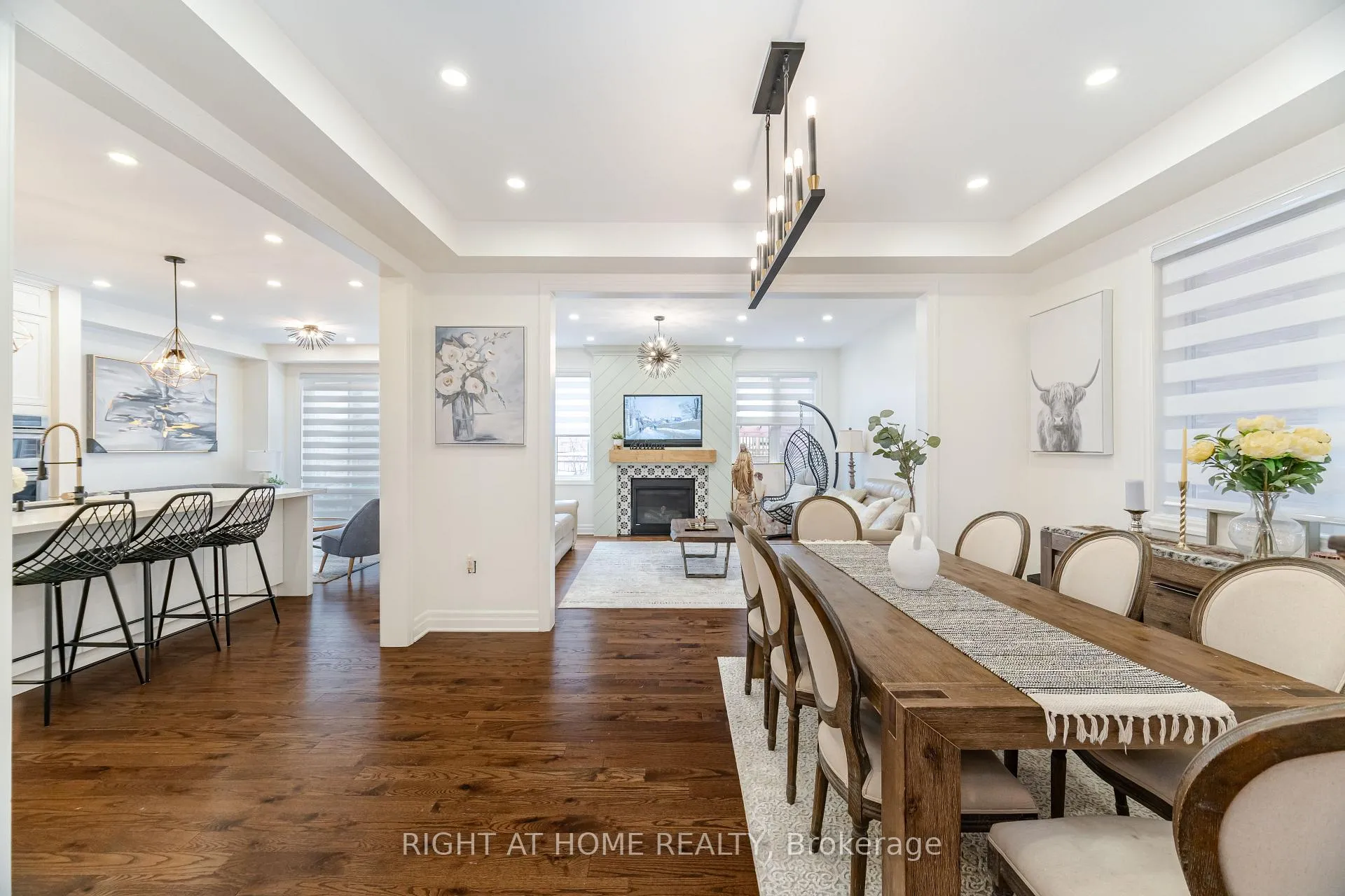 Photo 10 of 1311 (UPPER) Whitney Terrace, Milton, Ford — HOMEH