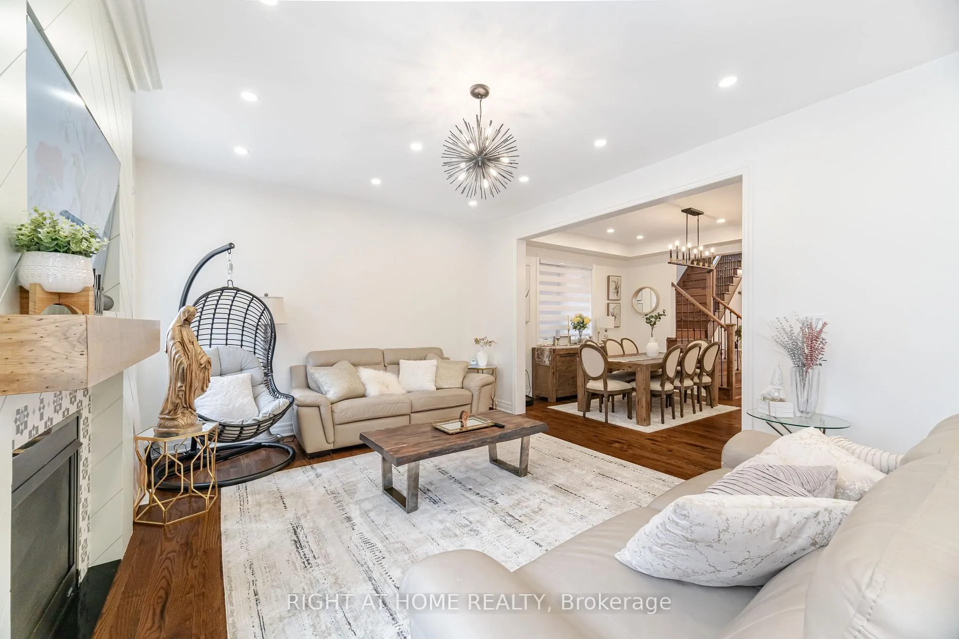 Photo 11 of 1311 (UPPER) Whitney Terrace, Milton, Ford — HOMEH