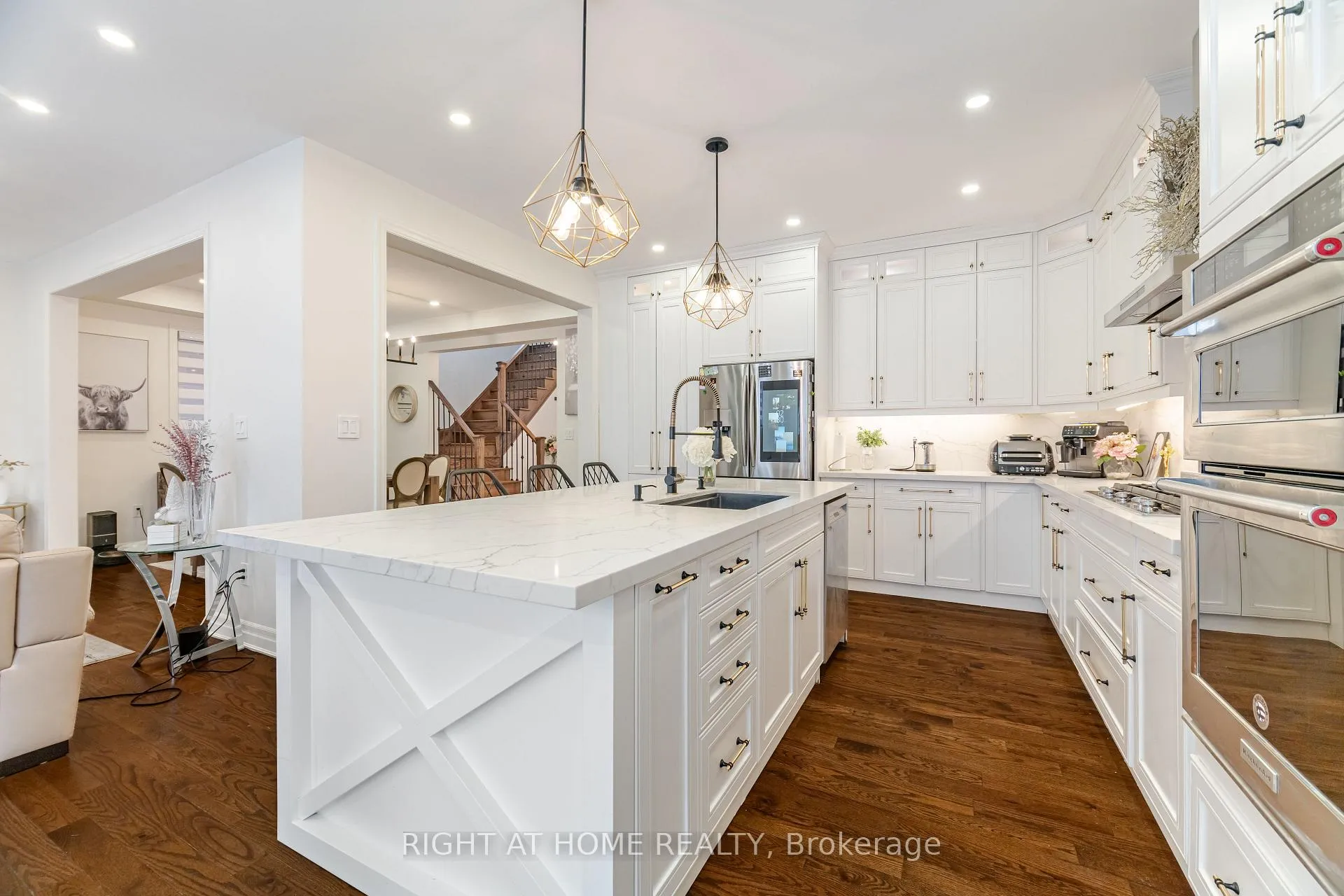Photo 24 of 1311 (UPPER) Whitney Terrace, Milton, Ford — HOMEH
