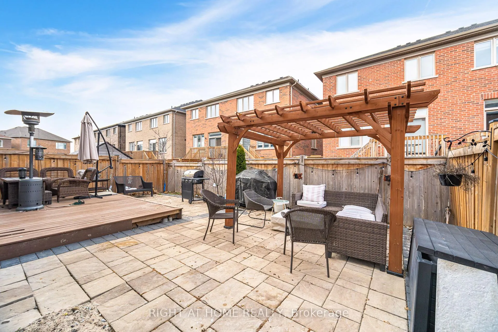 Photo 44 of 1311 (UPPER) Whitney Terrace, Milton, Ford — HOMEH