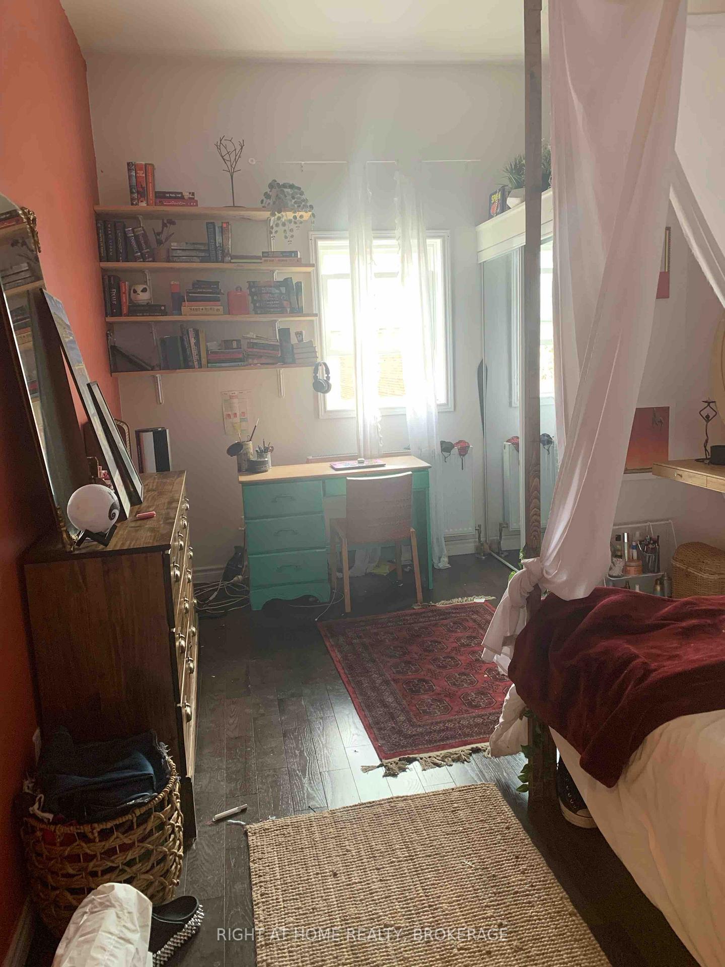 Photo 5 of Unit 2, 129 Baldwin Street, Toronto, Kensington-Chinatown — HOMEH