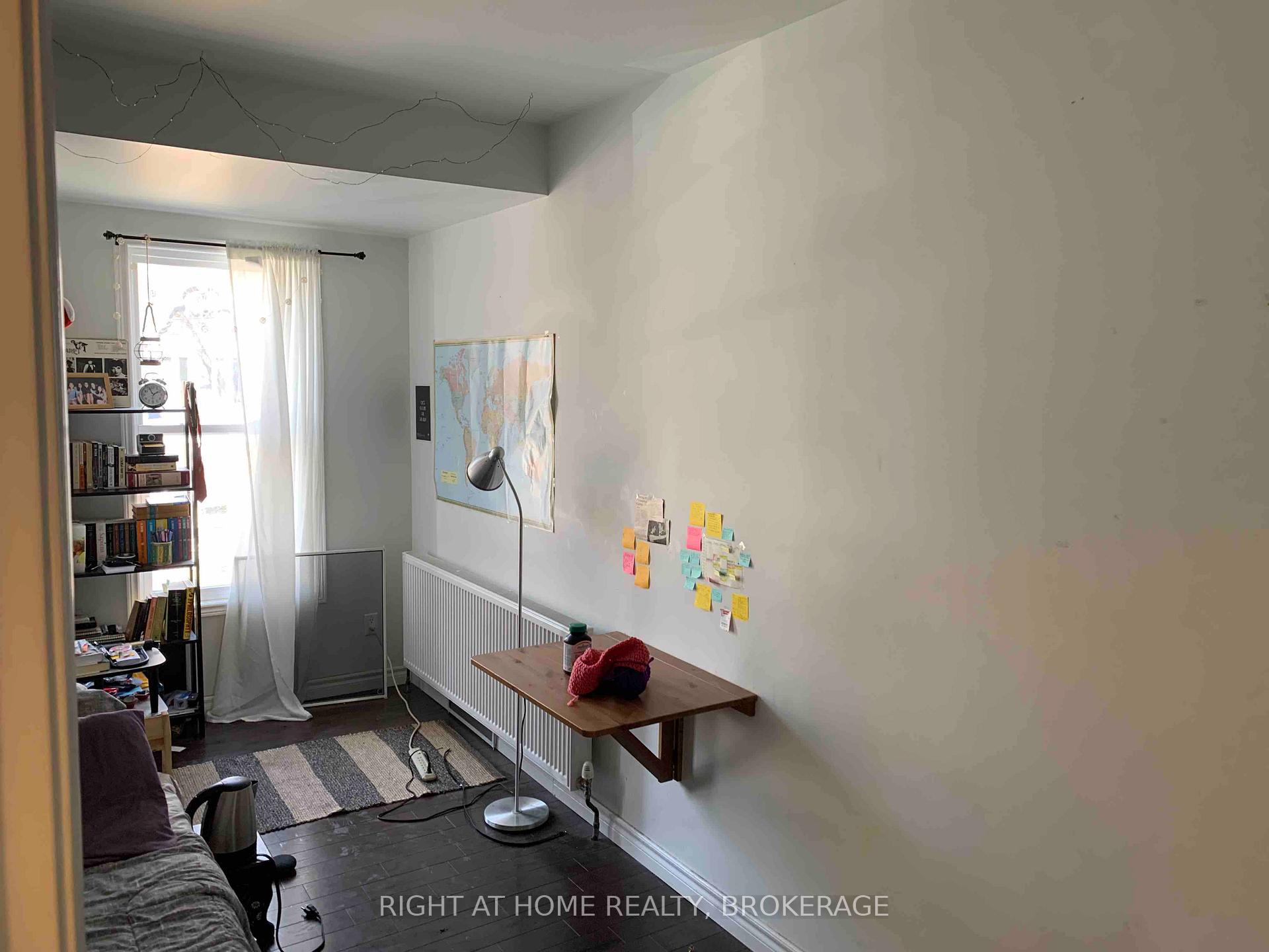 Photo 7 of Unit 2, 129 Baldwin Street, Toronto, Kensington-Chinatown — HOMEH