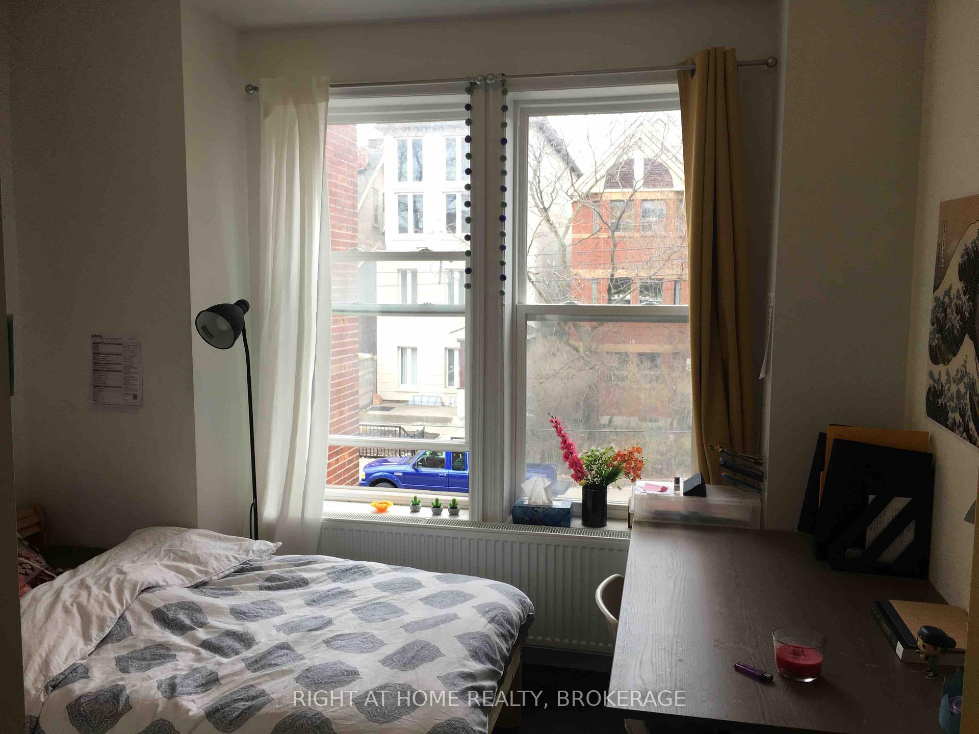 Photo 11 of Unit 2, 129 Baldwin Street, Toronto, Kensington-Chinatown — HOMEH