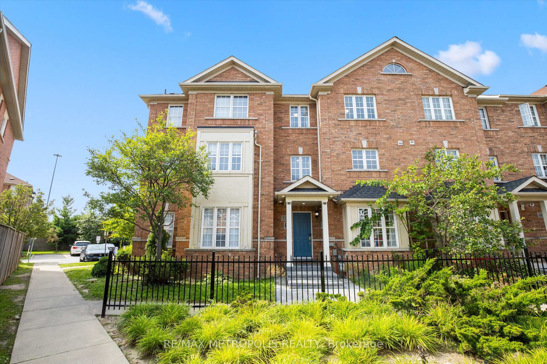 Photo 1 of 72 Huxtable Lane, Scarborough, Rouge — HOMEH