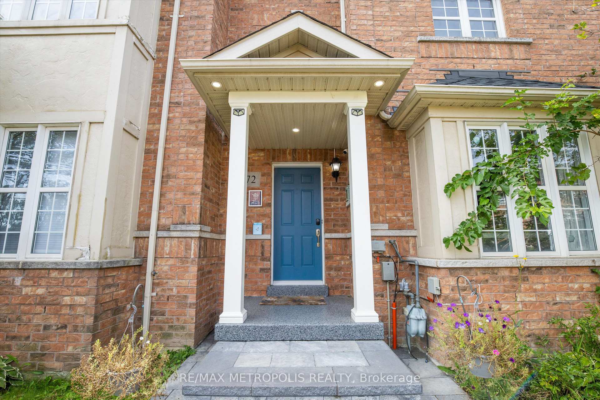 Photo 2 of 72 Huxtable Lane, Scarborough, Rouge — HOMEH