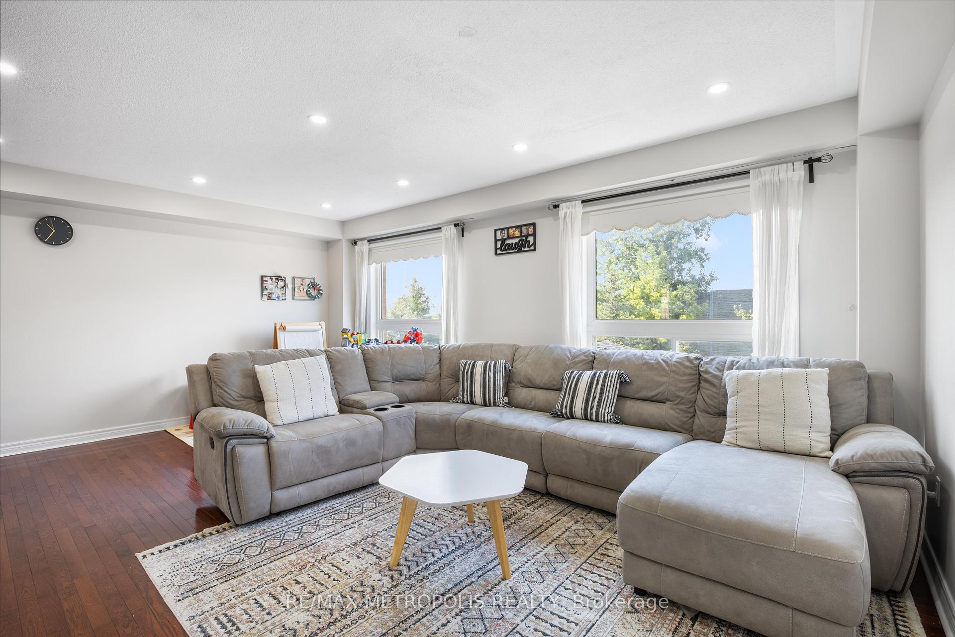 Photo 5 of 72 Huxtable Lane, Scarborough, Rouge — HOMEH