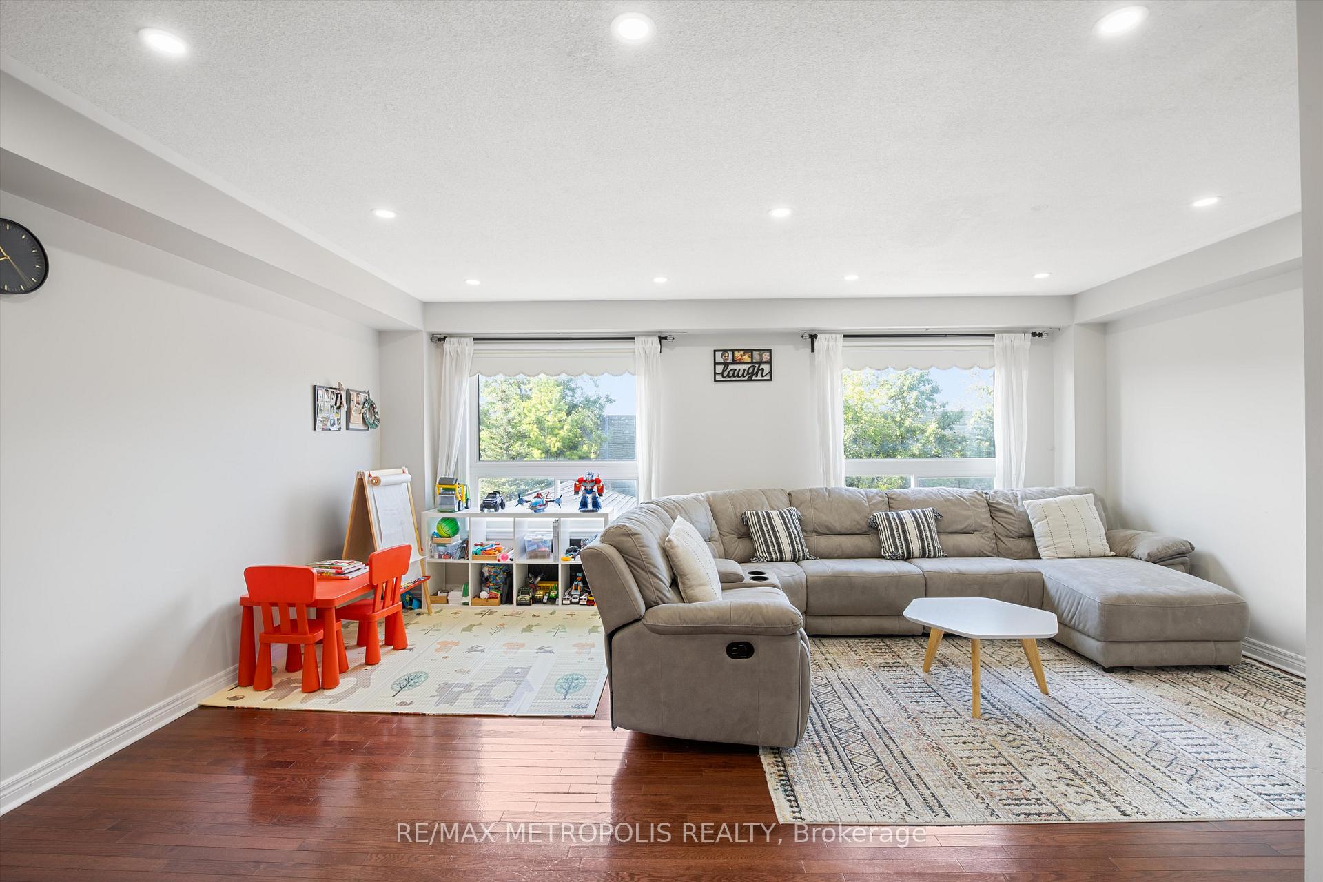 Photo 7 of 72 Huxtable Lane, Scarborough, Rouge — HOMEH
