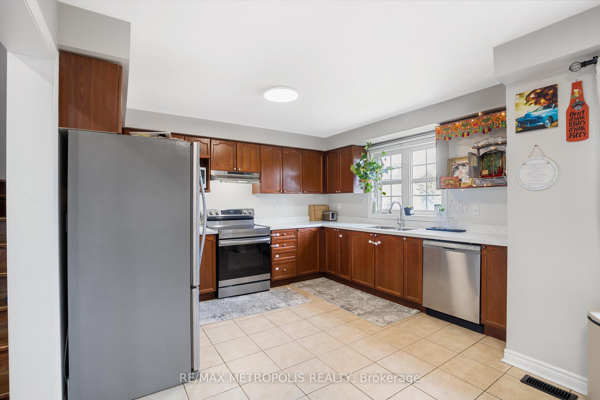 Photo 10 of 72 Huxtable Lane, Scarborough, Rouge — HOMEH