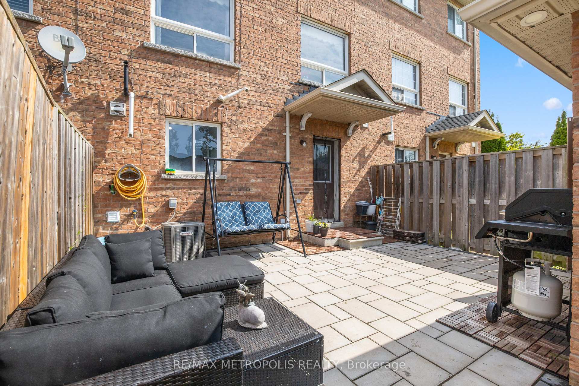 Photo 25 of 72 Huxtable Lane, Scarborough, Rouge — HOMEH