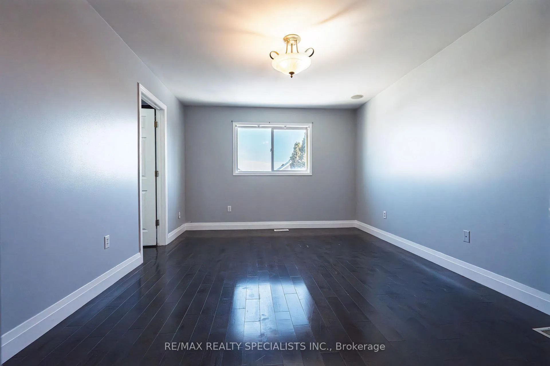 Photo 31 of 35 Dunlop Court, Brampton, Fletcher's Meadow — HOMEH