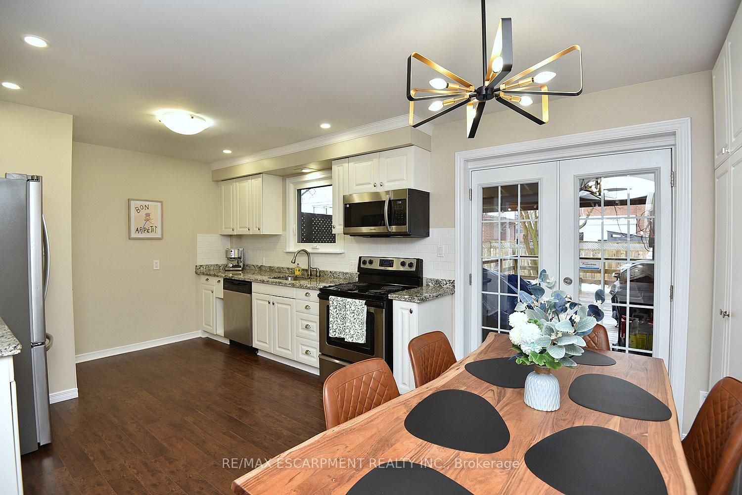 Photo 10 of 53 Thompson Avenue, Thorold, Thorold Downtown — HOMEH
