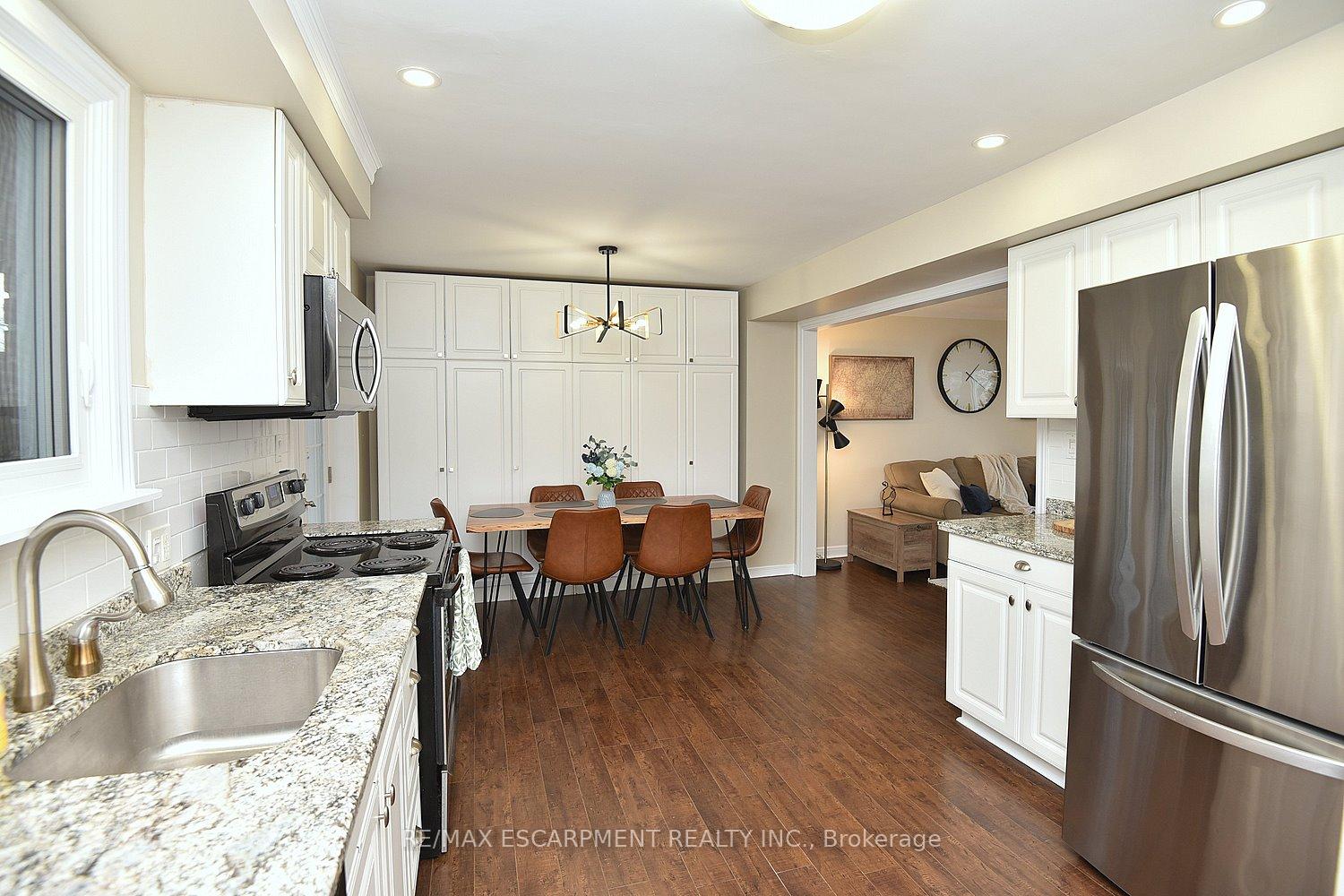 Photo 13 of 53 Thompson Avenue, Thorold, Thorold Downtown — HOMEH
