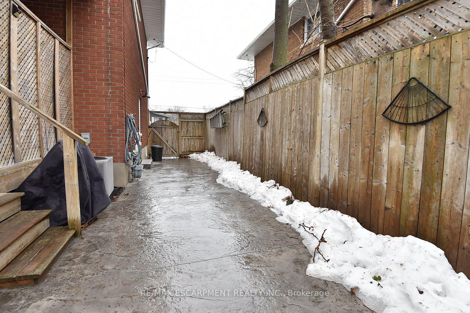 Photo 35 of 53 Thompson Avenue, Thorold, Thorold Downtown — HOMEH