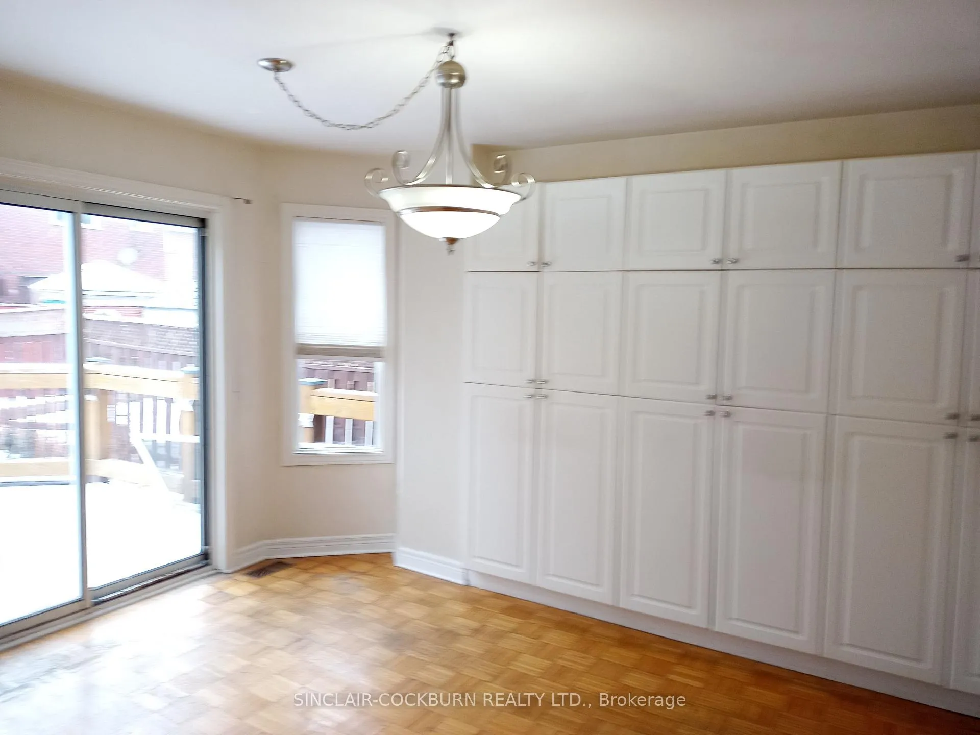Photo 5 of 14 Tessler Crescent, Brampton, Brampton West — HOMEH