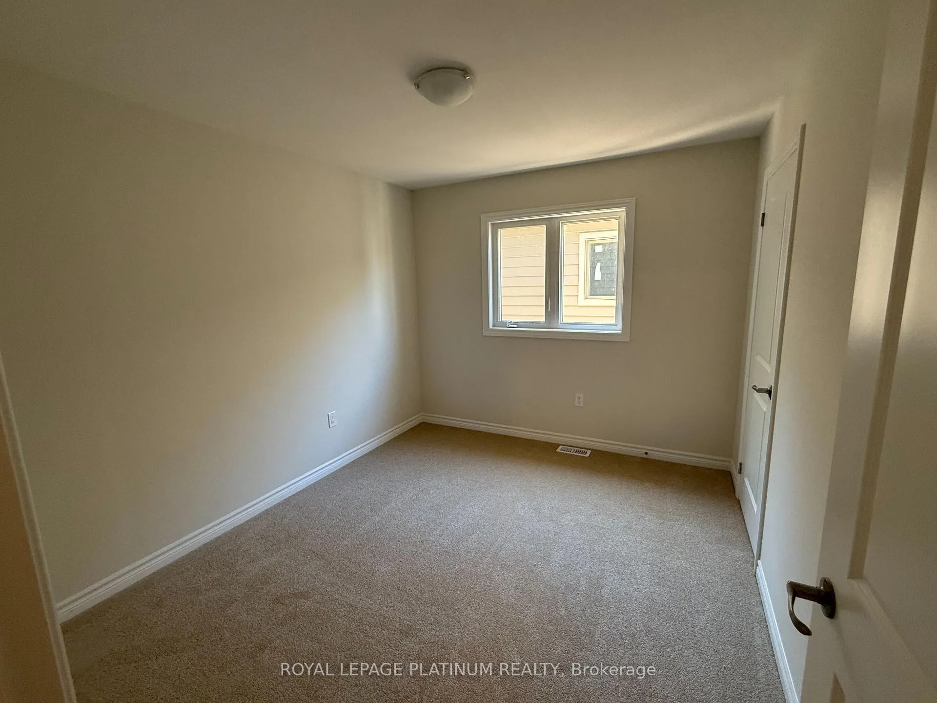 Photo 6 of 155 McEachern Lane, Gravenhurst, Muskoka (S) — HOMEH