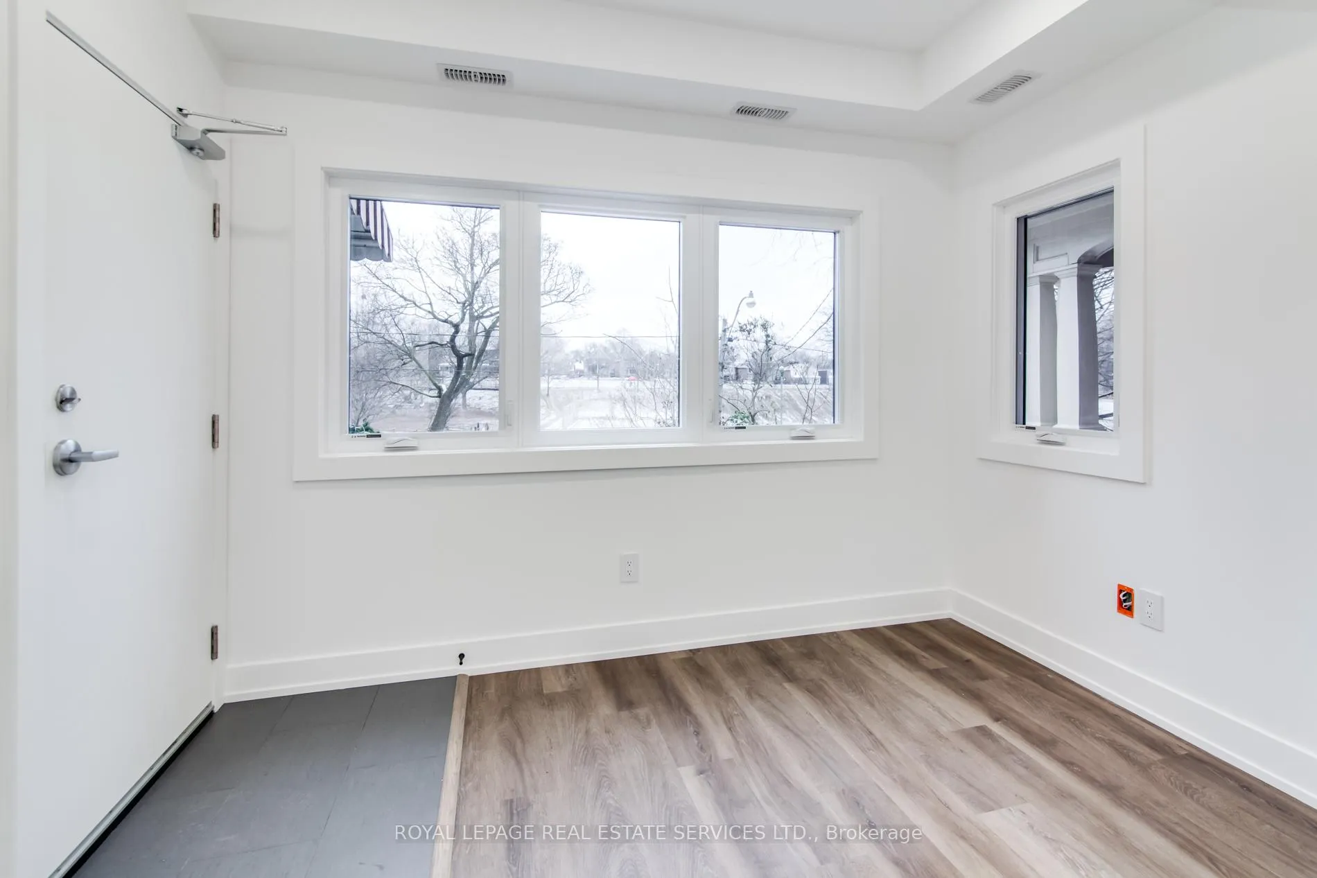 Photo 3 of Unit M, 716 Logan Avenue, Toronto, North Riverdale — HOMEH