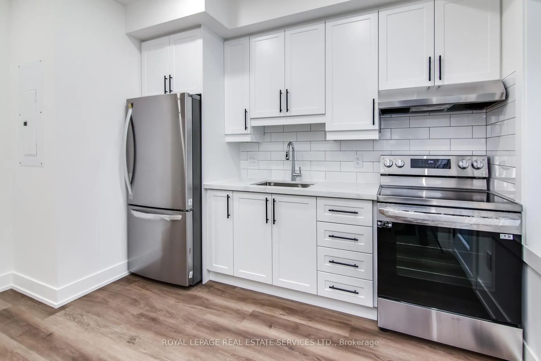 Photo 11 of Unit M, 716 Logan Avenue, Toronto, North Riverdale — HOMEH