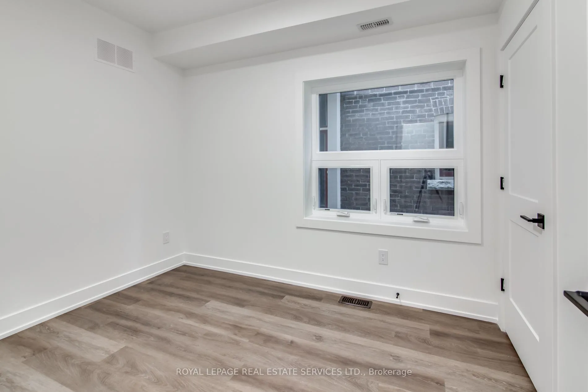 Photo 15 of Unit M, 716 Logan Avenue, Toronto, North Riverdale — HOMEH