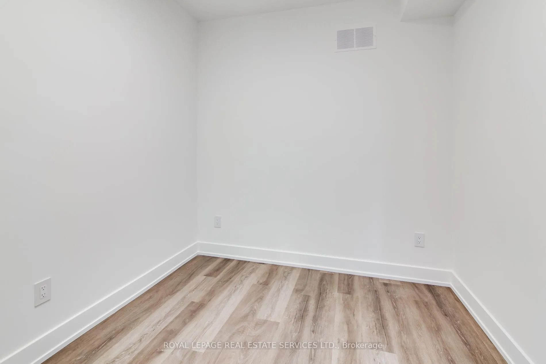 Photo 16 of Unit M, 716 Logan Avenue, Toronto, North Riverdale — HOMEH
