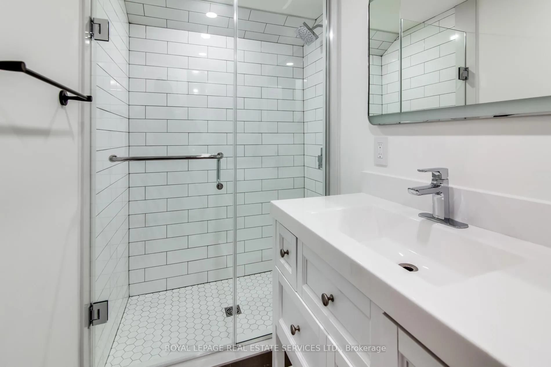 Photo 18 of Unit M, 716 Logan Avenue, Toronto, North Riverdale — HOMEH