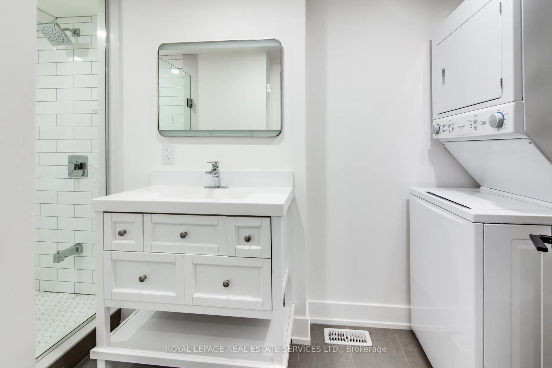Photo 19 of Unit M, 716 Logan Avenue, Toronto, North Riverdale — HOMEH
