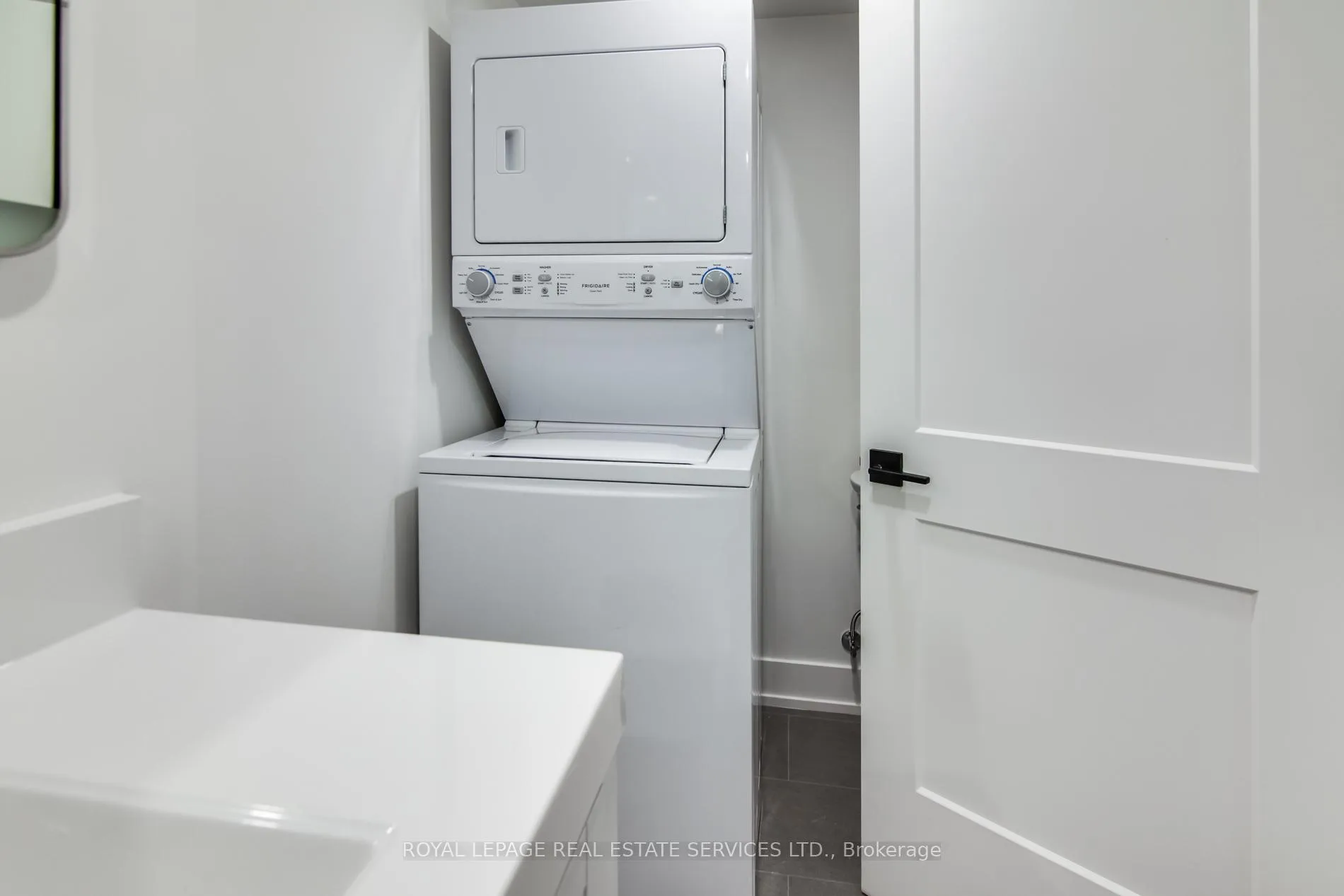 Photo 20 of Unit M, 716 Logan Avenue, Toronto, North Riverdale — HOMEH