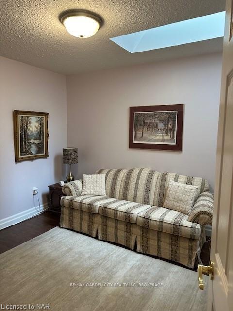 Photo 4 of 24 Metcalfe Street, Thorold, Thorold Downtown — HOMEH
