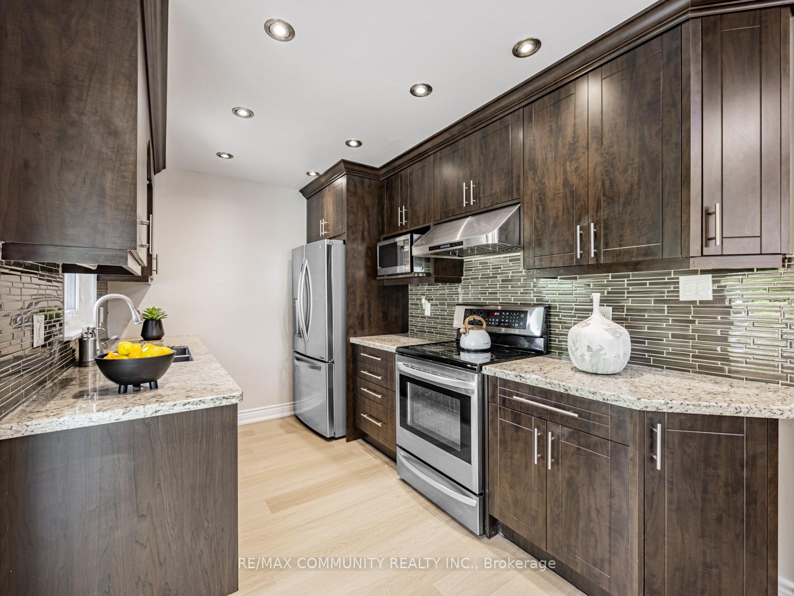 Photo 10 of 87 Lowry Square, Scarborough, Malvern — HOMEH