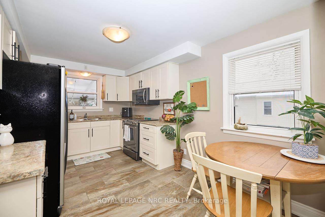 Photo 18 of 43 Cunningham Street, Thorold, Thorold Downtown — HOMEH