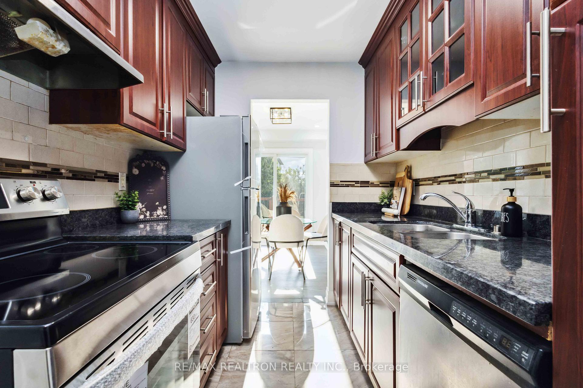 Photo 15 of 63 Shepmore Terrace, Scarborough, Malvern — HOMEH