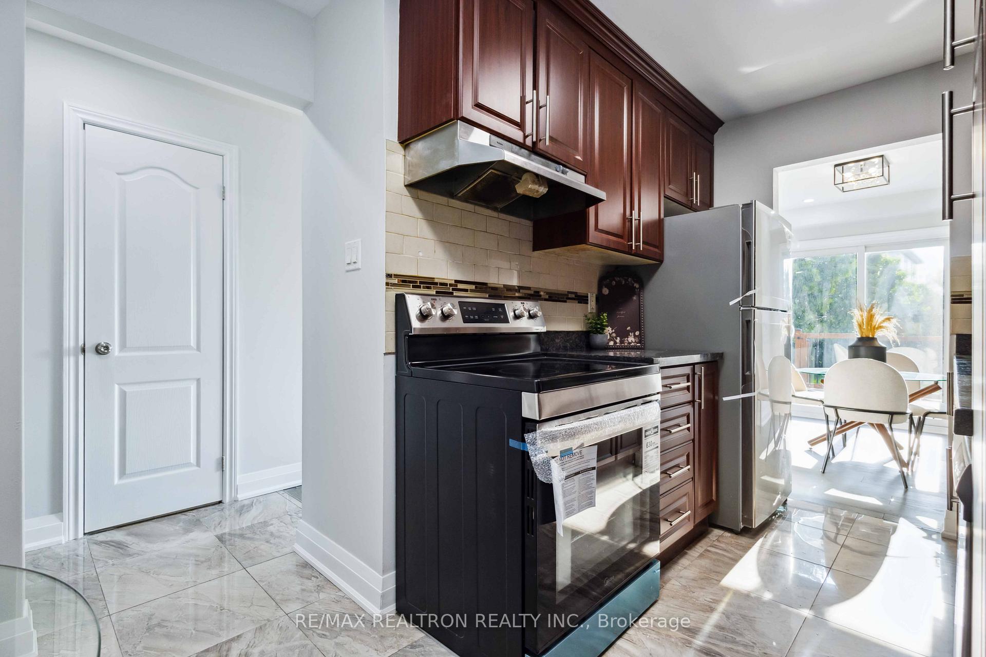 Photo 16 of 63 Shepmore Terrace, Scarborough, Malvern — HOMEH
