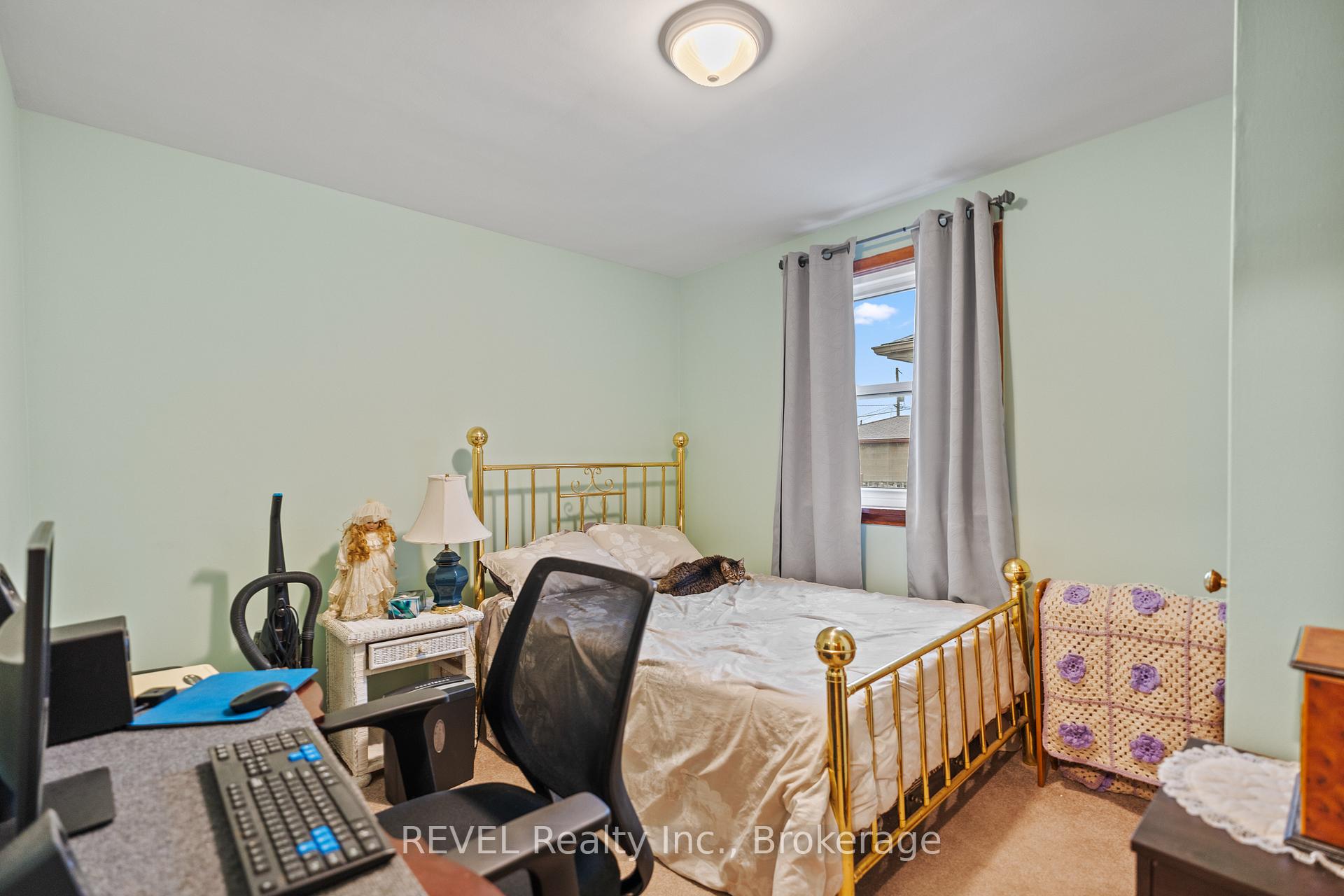 Photo 14 of 74 Albert Street W, Thorold, Thorold Downtown — HOMEH