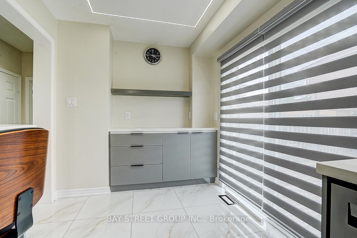 Photo 17 of 34 Hyacinth Crescent, Scarborough, Rouge — HOMEH
